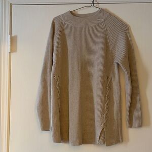 Style & CO oatmeal color sweater ptp 21”